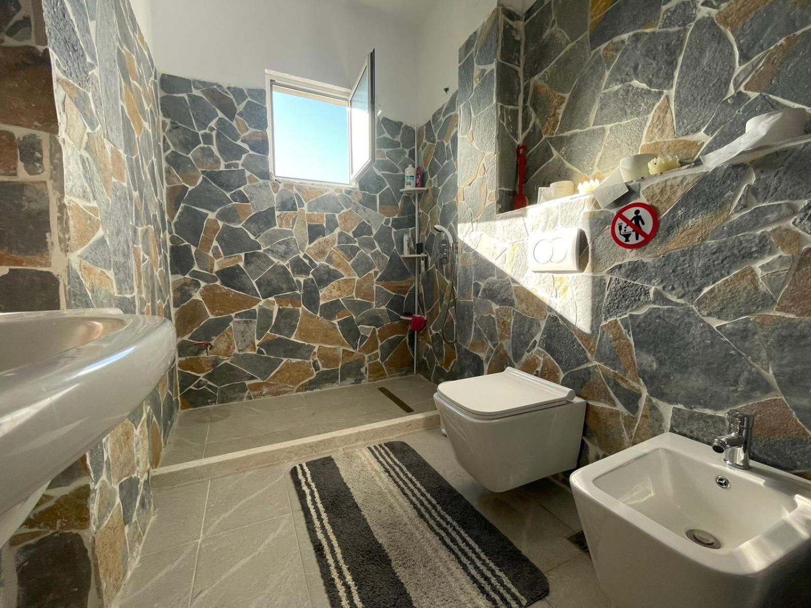 Villa Elena Berat Luaran gambar